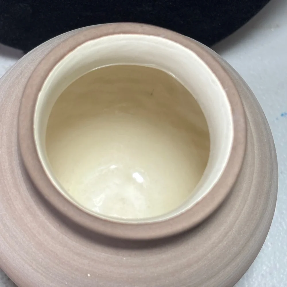 Pottery Vase Tan Terracotta Black White Geometric Signed Silas Navajo USA 6.5in